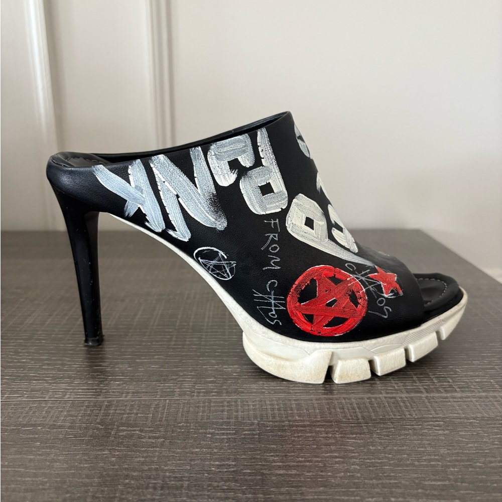 Stylish Black mules high heels from B2 Browns
